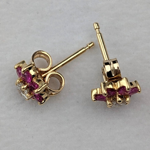 アンティーク  K18ゴールドピアス ダイヤモンド&ルビー フラワー
